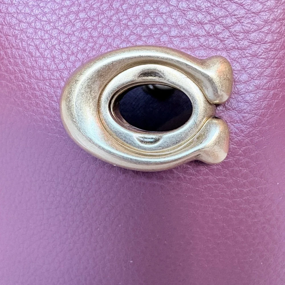 Coach Willow Shoulder Bag - Picture 7 of 10